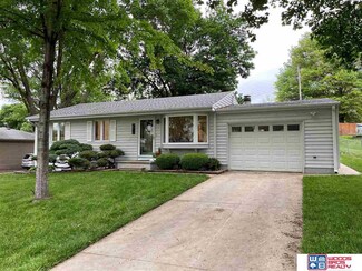 3312 S 81st Ave, Omaha, NE 68124