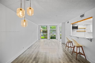 2101 Atlantic Shores Blvd Unit 107, Hallandale Beach, FL 33009