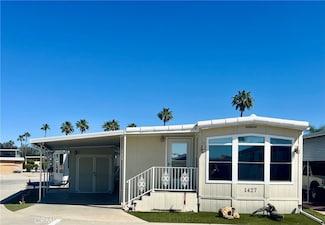 1427 Sierra Dr, San Jacinto, CA 92583