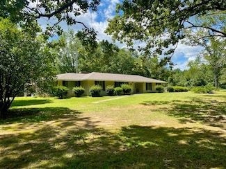 1091 Moaks Creek Rd, Summit, MS 39666