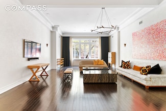 18 E 62nd St Unit 2, New York, NY 10065