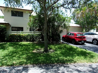 1779 NE 40th Place Unit 401, Pompano Beach, FL 33064