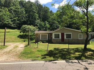 5439 Upper Heath Creek Rd, Barboursville, WV 25504