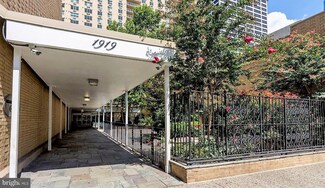 1919 Chestnut St Unit 1811, Philadelphia, PA 19103