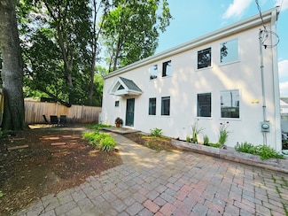 44 Monument St, Medford, MA 02155