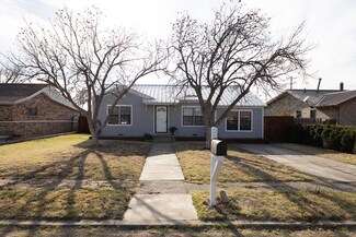 102 S Mary St, Crane, TX 79731