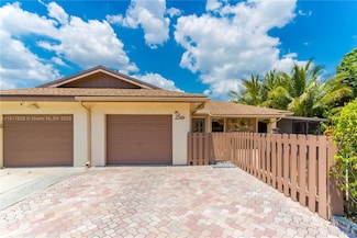 6550 NW 4th Ct, Plantation, FL 33317