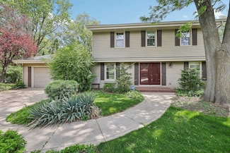 624 Somerset Dr, Janesville, WI 53546