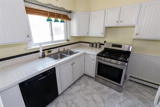127 Jewett St, Manchester, NH 03103