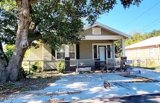 169 Dorries St, Biloxi, MS 39530