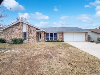 8010 Harper Valley St, Live Oak, TX 78233