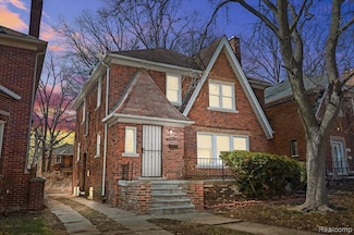 17567 Greenlawn St, Detroit, MI 48221