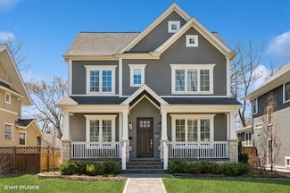 2618 Isabella St, Evanston, IL 60201