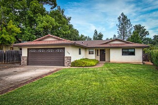 1240 Hawthorne Ave, Redding, CA 96002