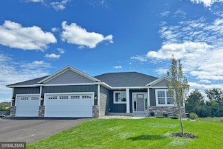 6839 Timberview Ct, Cannon Falls, MN 55009