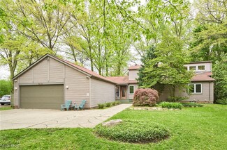 2482 Euclid Heights Blvd, Cleveland, OH 44106