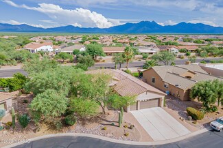 2518 E Bluejay Bluff Ln, Green Valley, AZ 85614