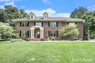 1700 Flowers Crossing Dr NE, Grand Rapids, MI 49525