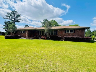 607 Opine Rd, Opp, AL 36467