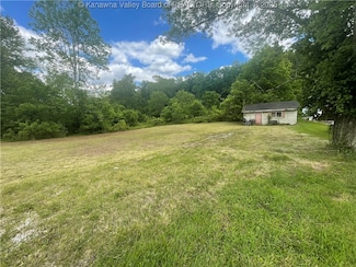 5544 Rocky Fork Rd, Charleston, WV 25313