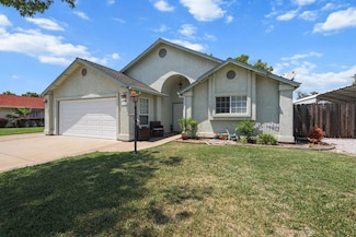 1870 Trumpet Dr, Redding, CA 96003