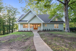 508 Pennington Lake Rd, Columbus, MS 39705