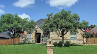 6521 Rock Springs Dr, North Richland Hills, TX 76182