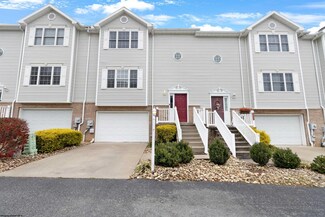 112 New Castle Dr, Morgantown, WV 26508