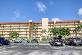 3590 Via Poinciana Unit 614, Lake Worth, FL 33467