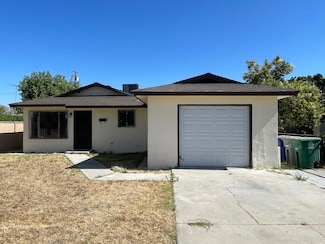 2452 Knowles St, Selma, CA 93662