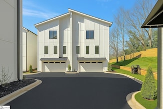 117 Lepak Ln, Dunean, SC 29605