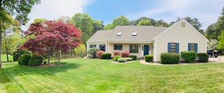 26 Golf Course Rd, South Dennis, MA 02660