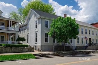 11 Court St, Gallipolis, OH 45631