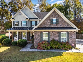 2360 Rockland Cir, High Point, NC 27265