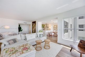 9102 W Bay Harbor Dr Unit 10B, Bay Harbor Islands, FL 33154