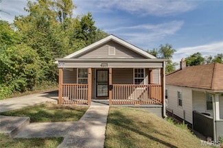 2828 Residence St, Alton, IL 62002