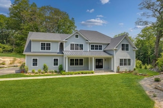 63 Buckout Rd, White Plains, NY 10604