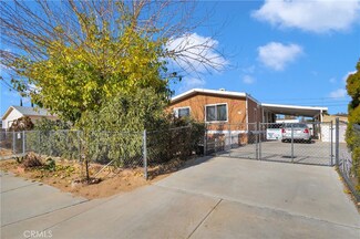 19226 Lindsay St, Hesperia, CA 92345
