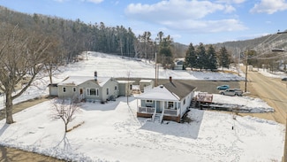 109 E Winter Ave, Elmwood, WI 54740