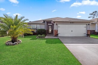 8481 Island Dr, Navarre, FL 32566