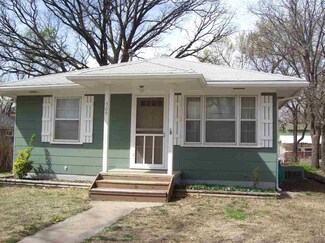 509 N Madison Ave, Sedgwick, KS 67135