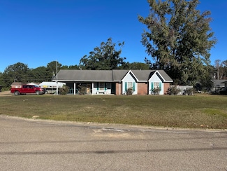 55 Wood Glen Ln, Columbus, MS 39705