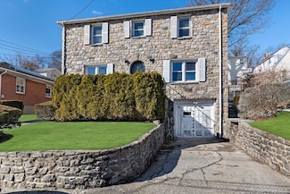 57 Putnam Ave, Yonkers, NY 10705