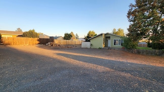 326 E Sage Ln, Culver, OR 97734