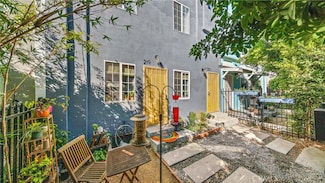 217 Columbia Place, Los Angeles, CA 90026