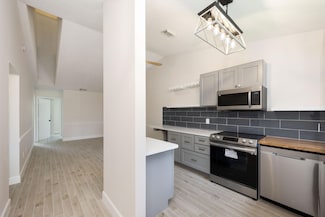 5214 Stacy St Unit 22, West Palm Beach, FL 33417