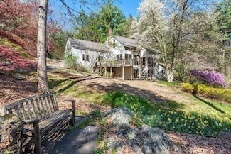 20 Lawton Rd, Leverett, MA 01054