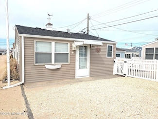 24 E Amberjack Way, Lavallette, NJ 08735