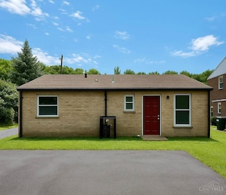 3384 Ninann Ct, Cincinnati, OH 45211