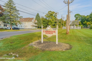 203 Cambridge Manor Dr Unit 203, Schenectady, NY 12302